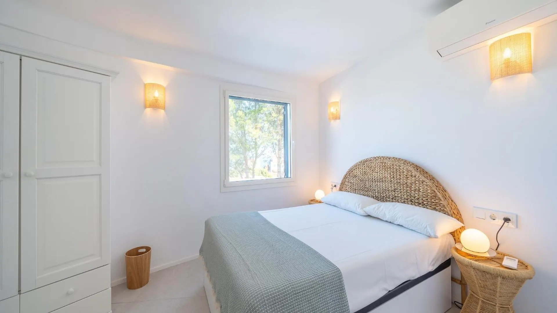 Contemporary Villa In L' Escala
