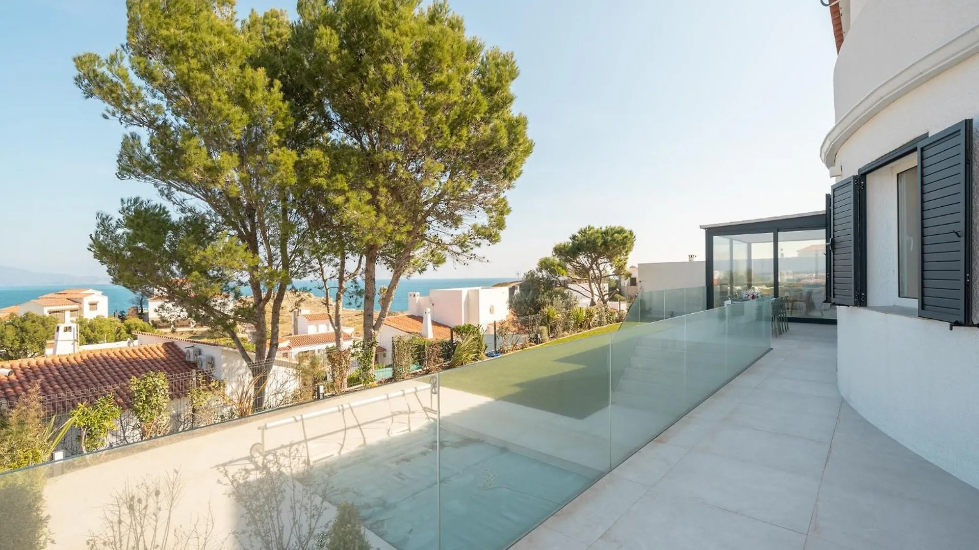 Contemporary Villa In L' Escala