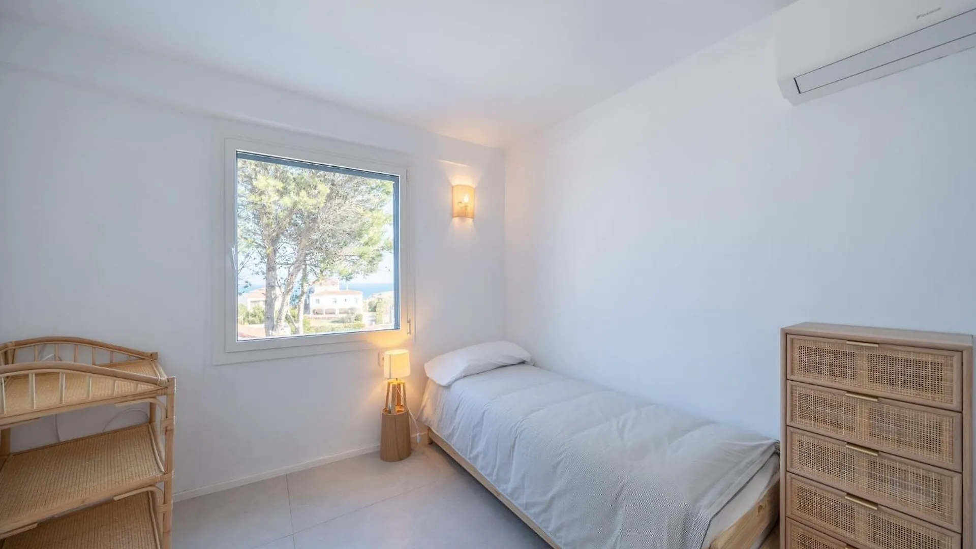 Contemporary Villa In L' Escala
